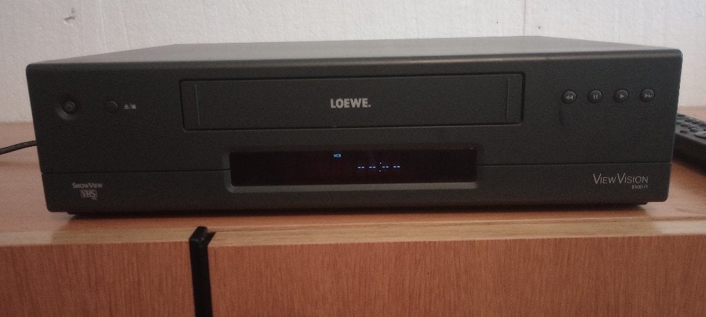 LOEWE Videorecorder 8106H, Audio, Tv en Foto, Videospelers, Ophalen of Verzenden, Zo goed als nieuw, VHS-speler of -recorder
