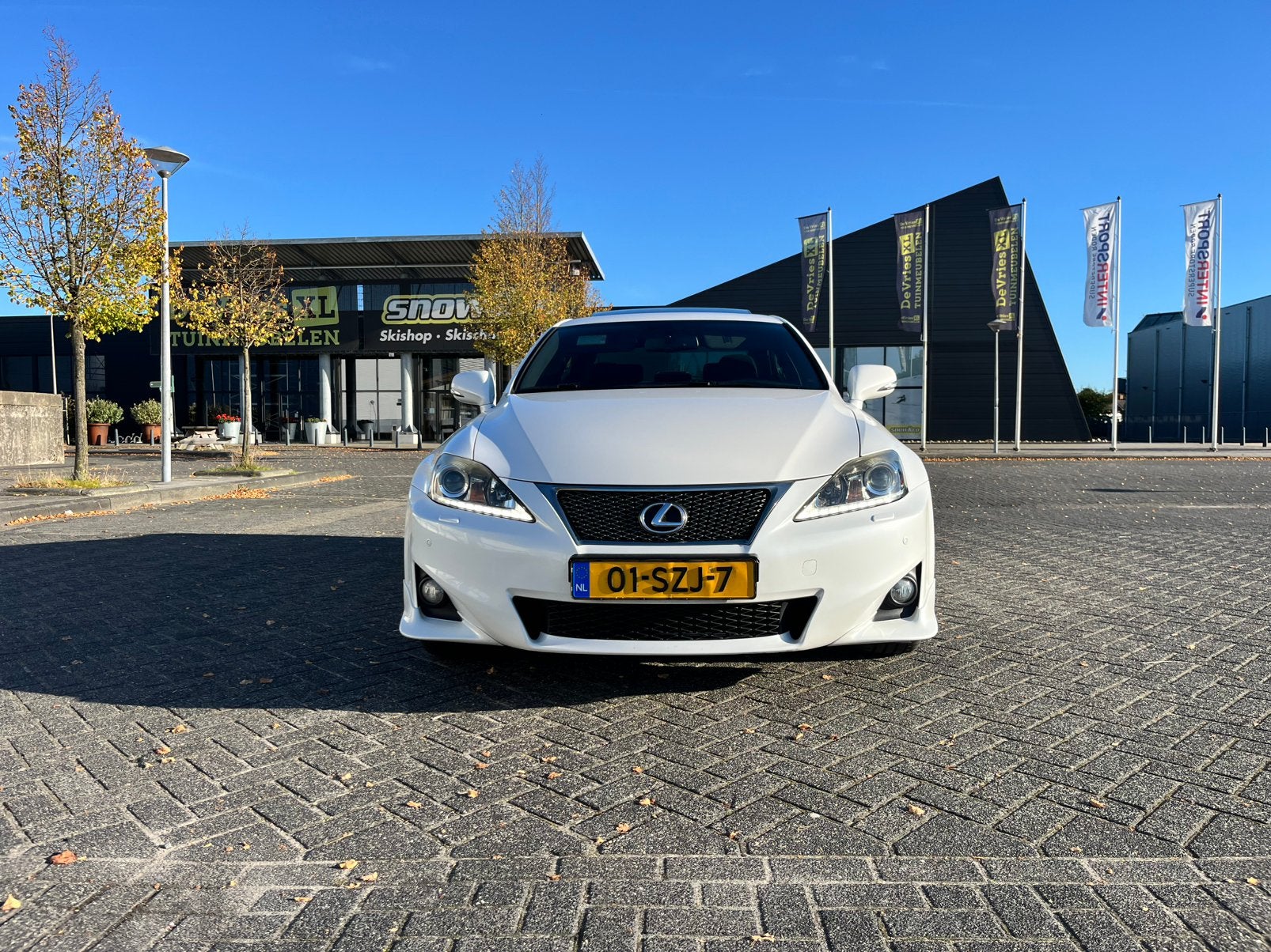 Lexus IS 250 2.5 AUT 2012 Parelmoer/Lexus dealer onderhouden, Auto's, Euro 5, Zwart, 1505 kg, Wit