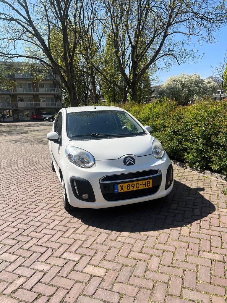Citroën C1 1.0 3-DRS 2013 Wit, Auto's, Voorwielaandrijving, C1, Handgeschakeld, 3 cilinders