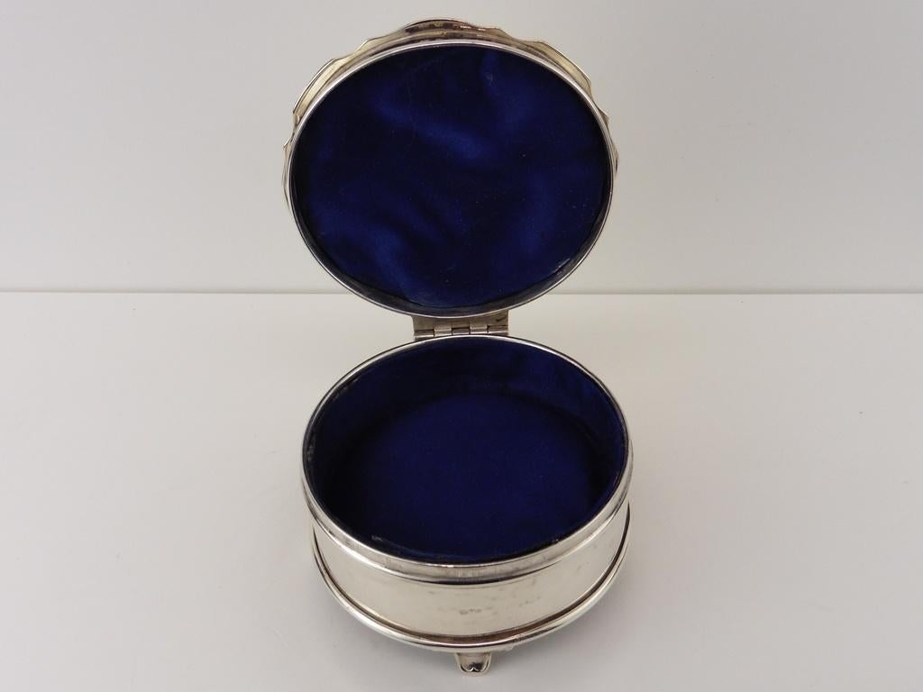 Zilveren sieradendoosje                                 Z132, Antiek en Kunst, Ophalen of Verzenden, Zilver