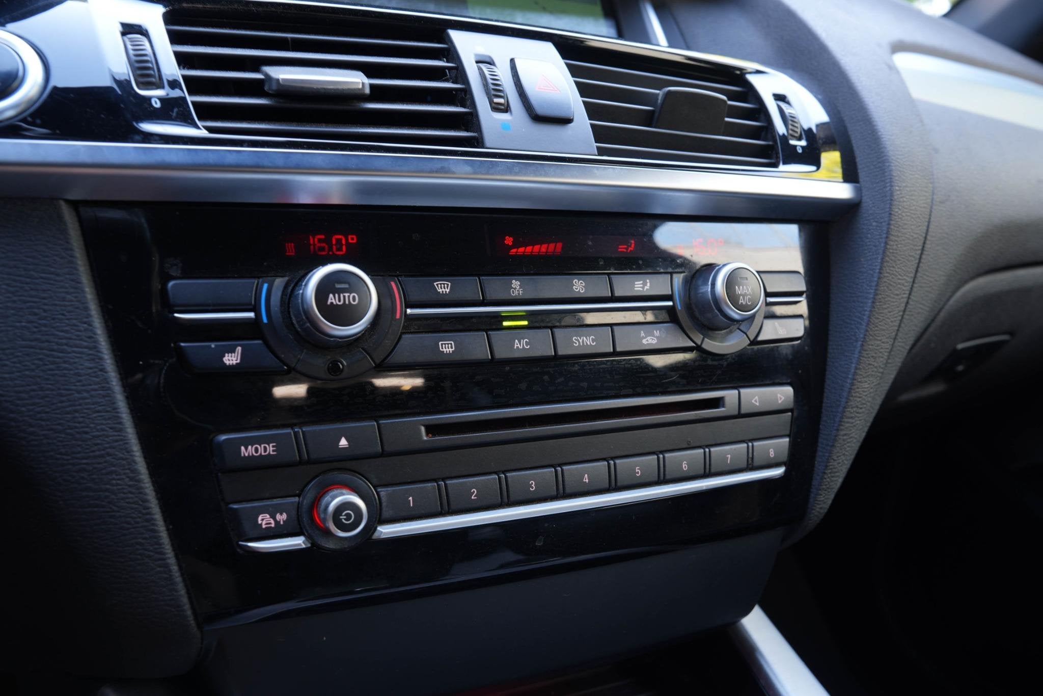 Foto 8 van BMW X3 xDrive20i M-Sport | Panorama | Trekhaak | Leder | Nav