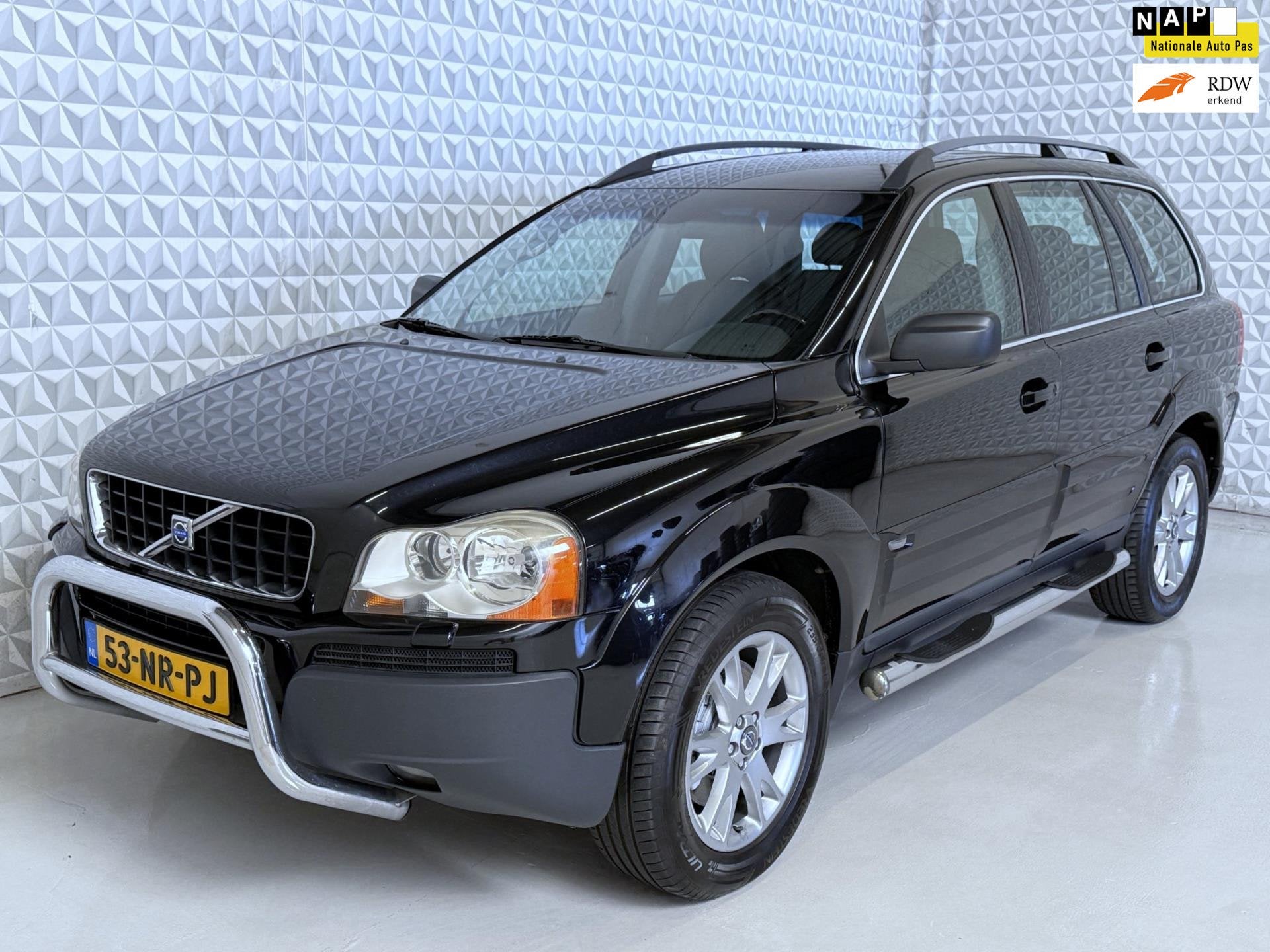 Volvo XC90 2.9 T6 Exclusive 7-PERSOONS / 236.000km (2004), Dealer onderhouden, Gebruikt, Zwart, 138 €/maand