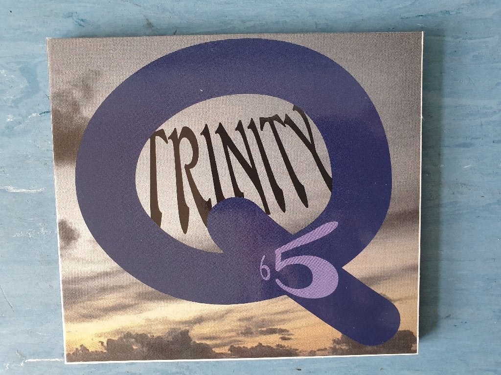 Q 65  cd 'Trinity' digipack Nederbeat gloednieuw, Ophalen of Verzenden, Nieuw in verpakking