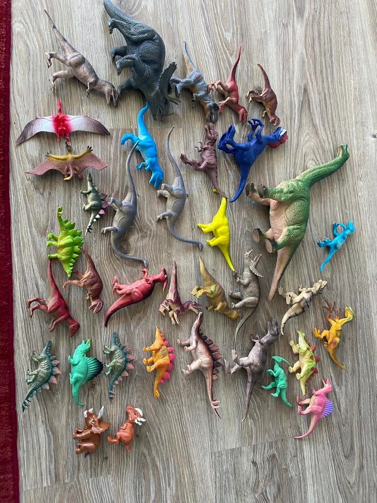 Grote verzameling Dinosaurussen, Ophalen, Zo goed als nieuw