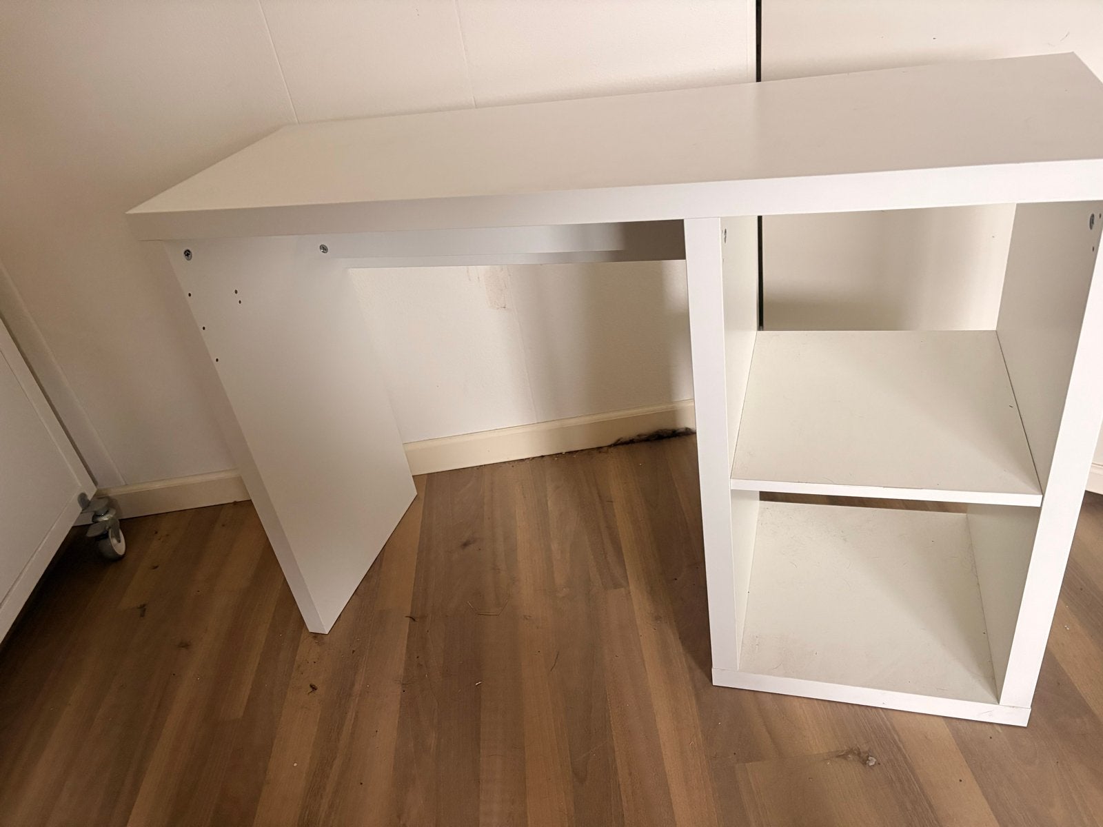 IKEA Kallax bureau met opbergruimte, Huis en Inrichting, Ophalen, Opbergruimte, Gebruikt, Spaanplaat of MDF