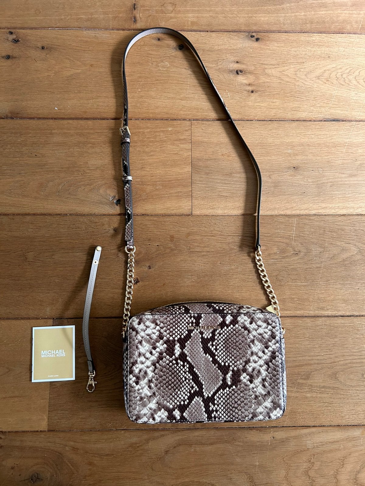 Michael Kors jet set crossbody tas slangenprint goud, Ophalen of Verzenden, Nieuw, Bruin, Schoudertasje