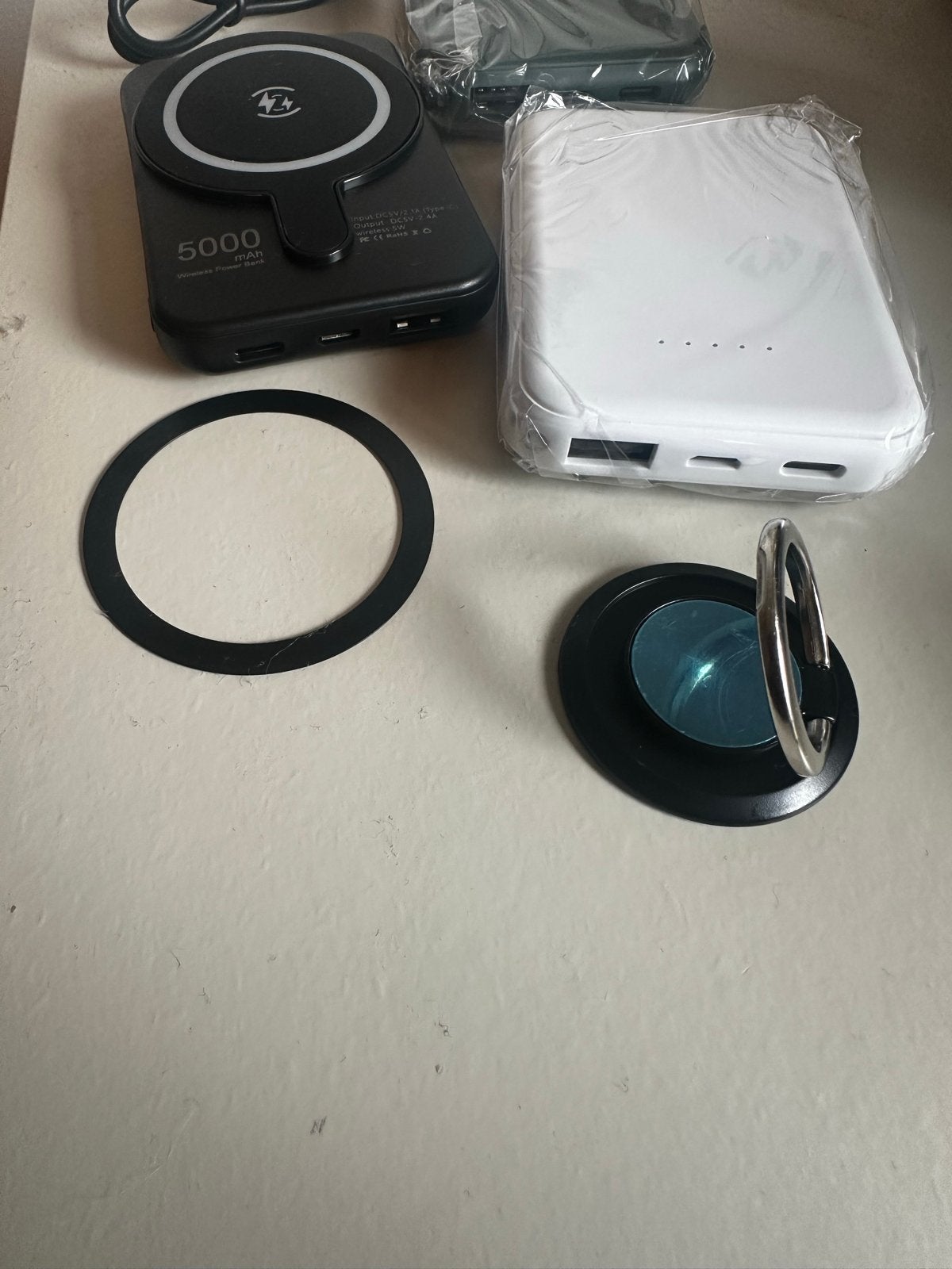 22 Powerbanks & 20+ Magnetische Ringen & 20+ Telefoonhouders, Ophalen of Verzenden, Nieuw