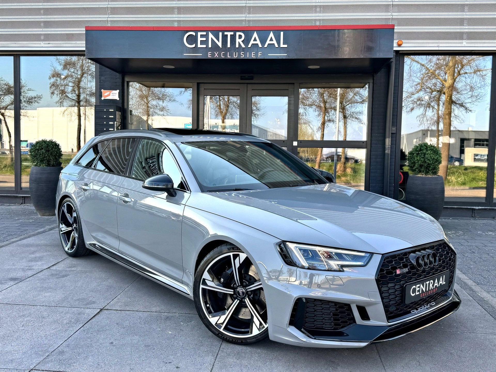 Audi RS4 Avant 2.9 TFSI Quattro 450PK|Pano|B&O|Massage|Head-, Auto's, Audi, Automaat, 1730 kg, Gebruikt, Vierwielaandrijving