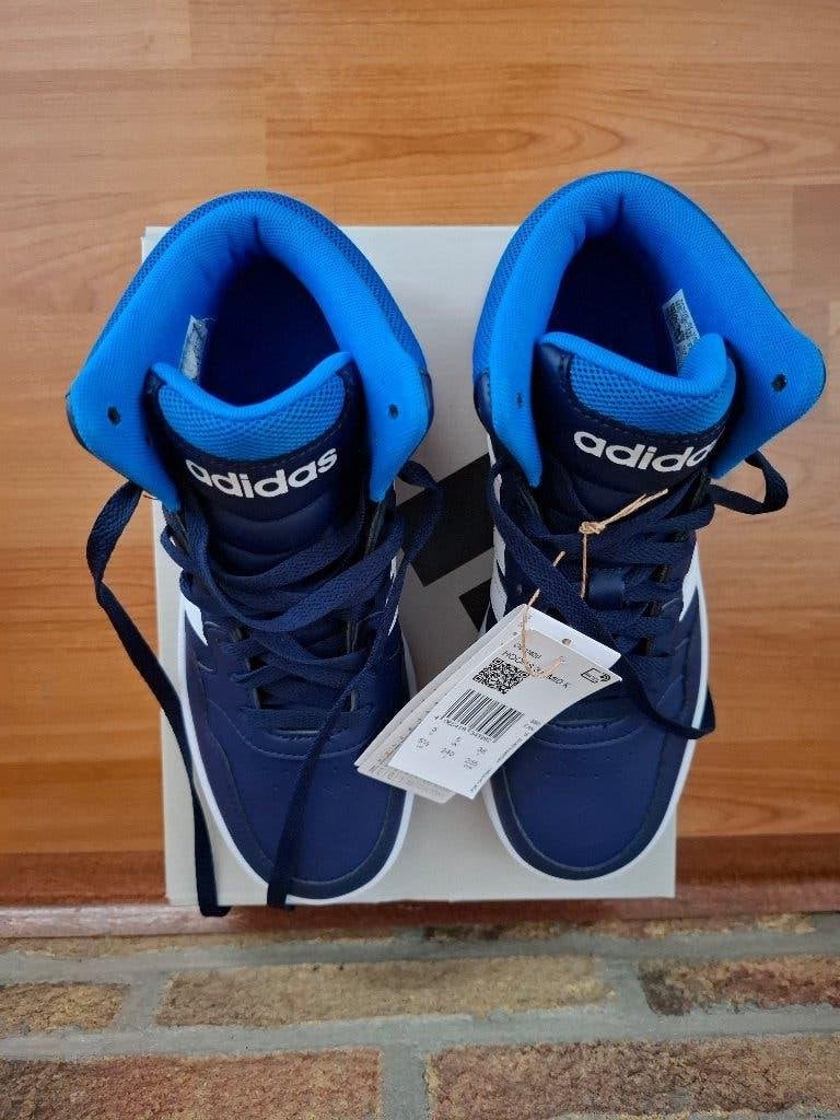 Jongens schoenen Adidas Hoops mt 38 (NIEUW), Adidas, Schoenen, Nieuw, Ophalen of Verzenden