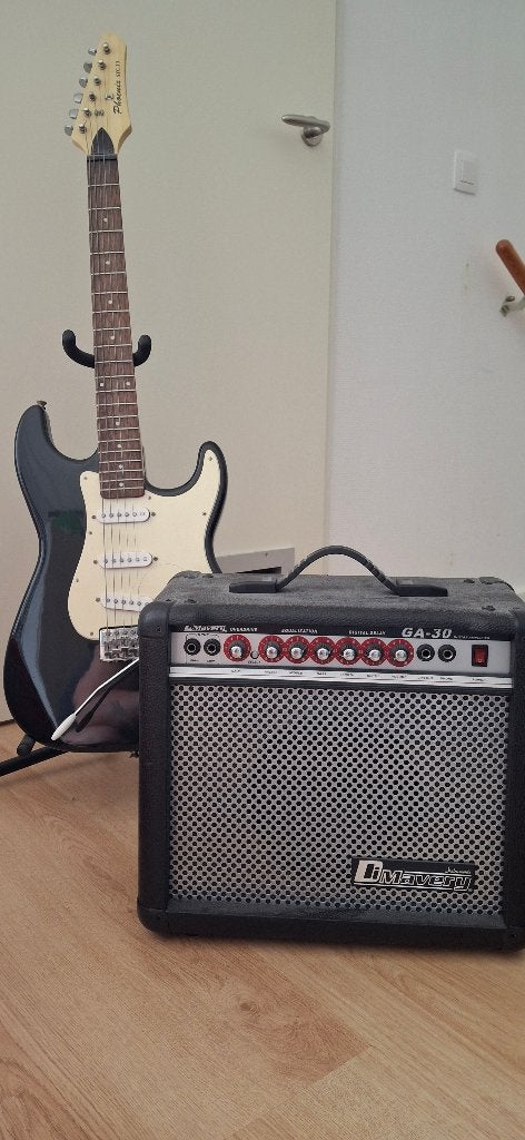 Elektrische Phoenix gitaar met versterker, Gebruikt, Met versterker, Solid body, Ophalen