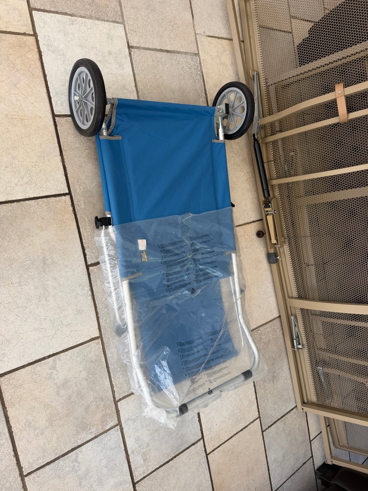 Nieuwe Opvouwbare Strandstoel met Wielen - Blauw, Ophalen, Opvouwbaar, Nieuw