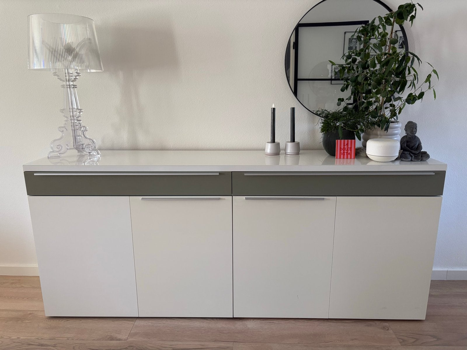 Hulsta Dressoir Hoogglans Wit met Glazen Bovenplaat, Ophalen, Gebruikt, Glas, 200 cm of meer
