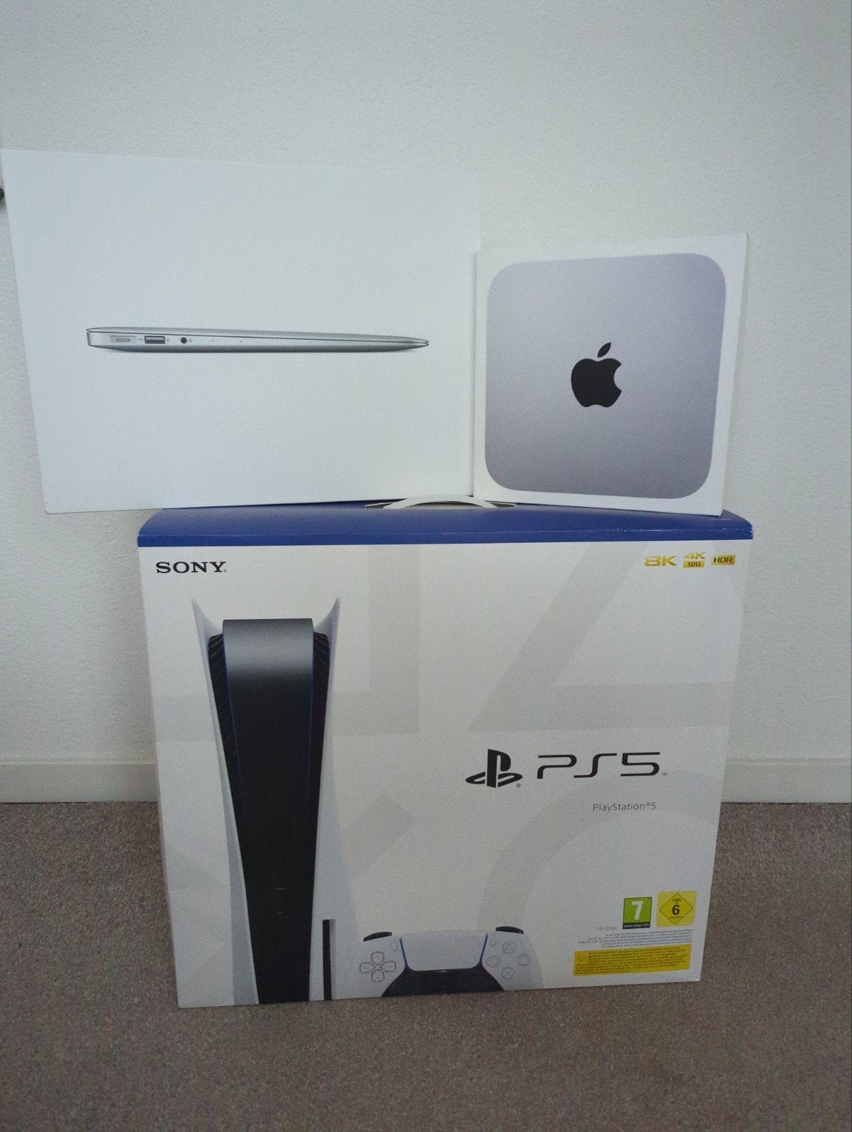 Lege dozen: PS5, Mac Mini en MacBook Air, Ophalen, Gebruikt