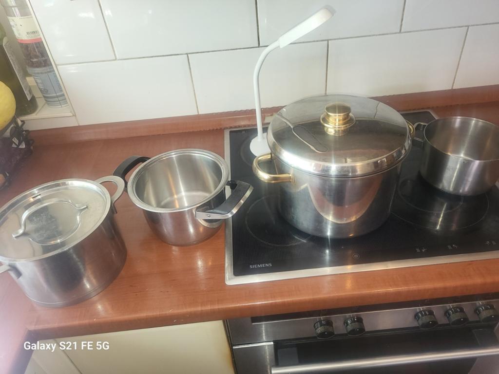 Pannen en borden GRATIS, Huis en Inrichting, Keuken | Servies, Ophalen, Gebruikt, Bord(en), Overige stijlen