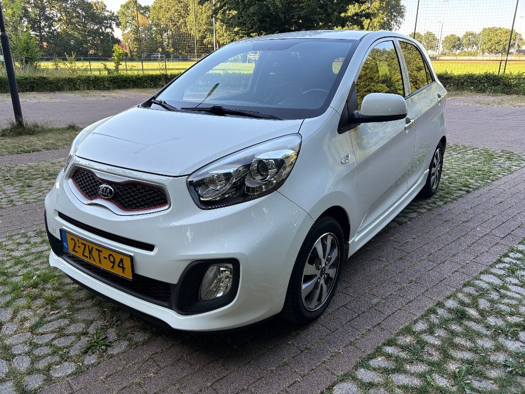 Kia Picanto 1.0 X-treme 2015 | 93.000 km | Leder | Trekhaak, Auto's, Voorwielaandrijving, Euro 5, Zwart, 400 kg