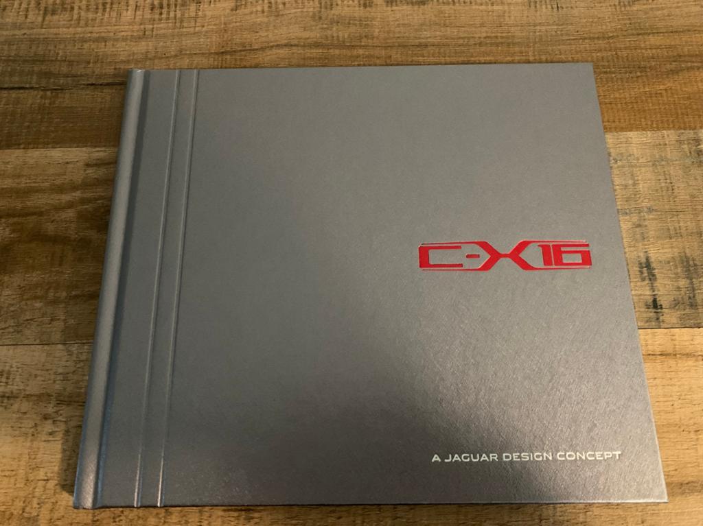Jaguar CX 16 concept design brochure met cd, Boeken, Ophalen of Verzenden, Zo goed als nieuw, Overige merken