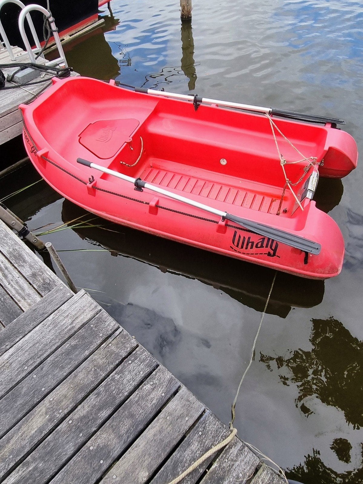 Whaly 270 met Suzuki 4-takt motor, benzinetank en peddels, Watersport en Boten, Ophalen of Verzenden, Gebruikt