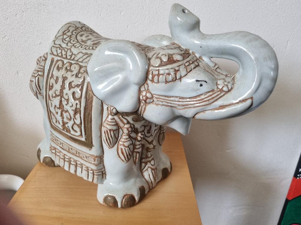 keramieke olifant, Ophalen