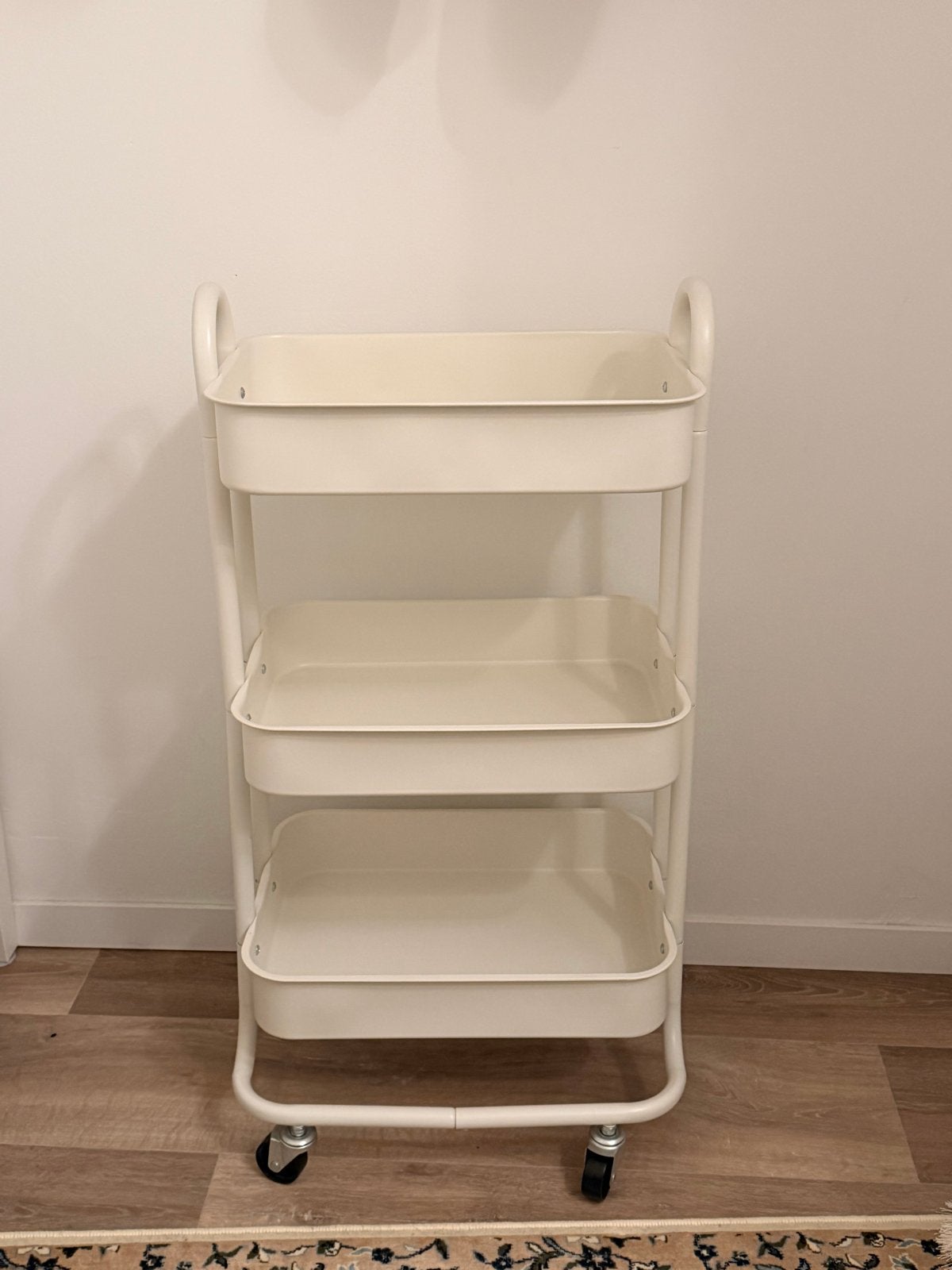 Witte roltafel met 3 etages - IKEA RÅSKOG (soort, geen ikea), Ophalen, Zo goed als nieuw, Wit, Metaal