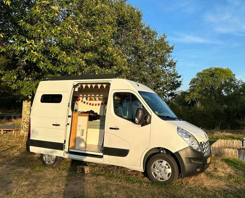 Buscamper Off-grid Renault Master 2014, Vacatures, Vacatures | Chauffeurs, Overige niveaus, Overige vormen, 33 - 40 uur