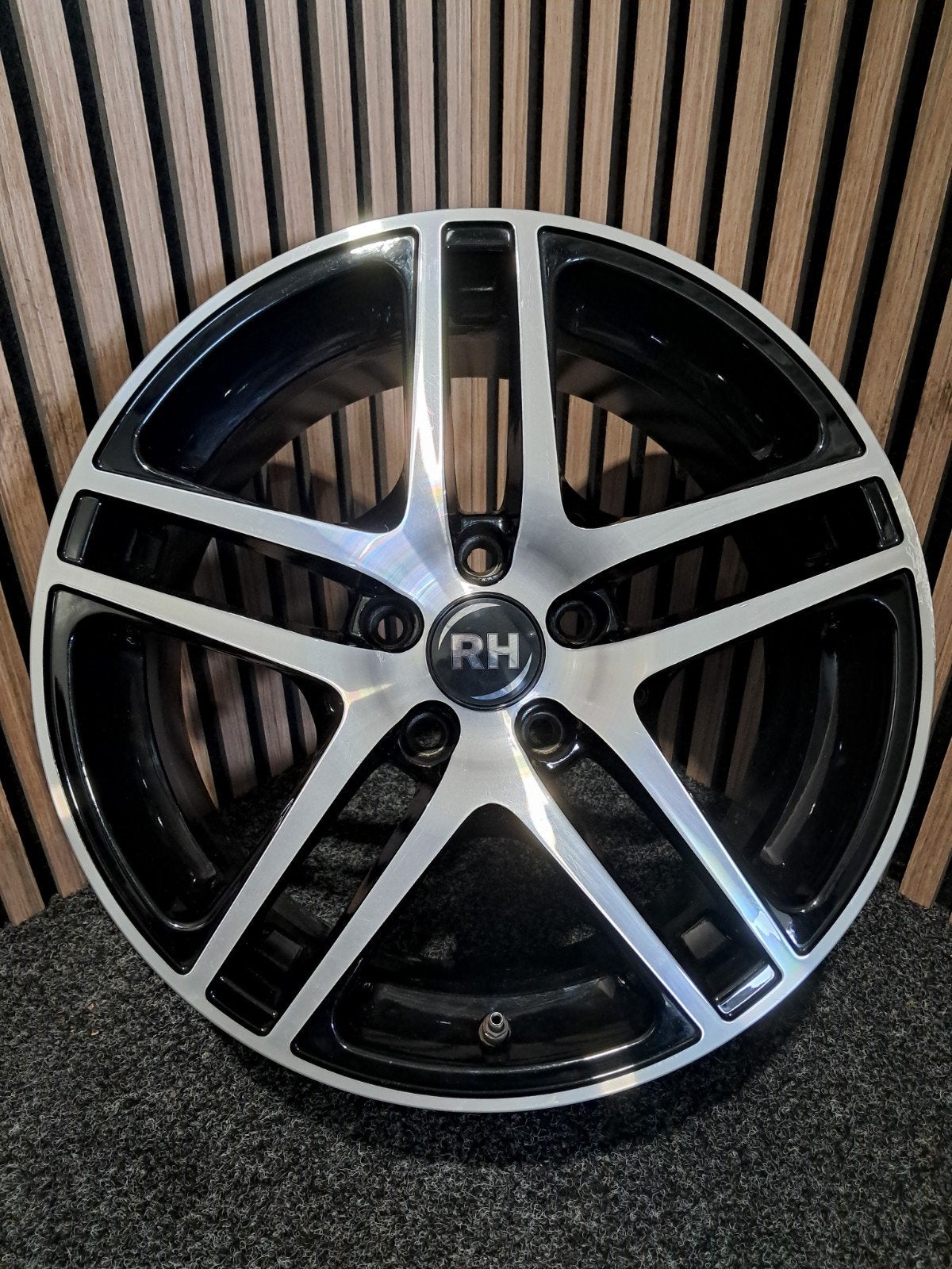Foto 5 van 17 inch 5x114,3 Hyundai Kia Mazda etc... Zie advertentie