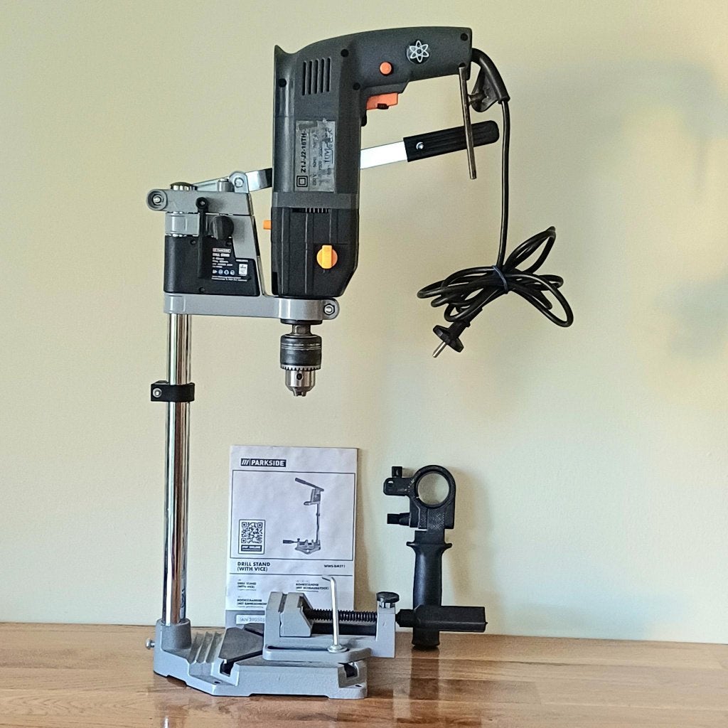 Klop Boormachine met Boorstandaard, Doe-het-zelf en Verbouw, 600 watt of meer, Zo goed als nieuw, Variabele snelheid, Ophalen