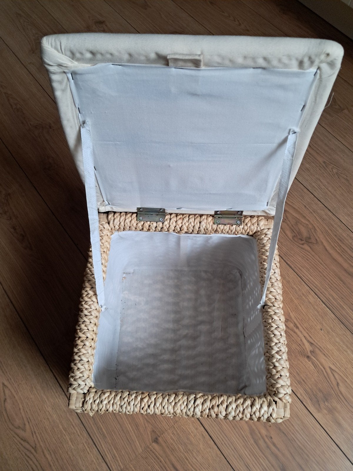 opbergpoef/mand, Huis en Inrichting, Woonaccessoires | Schalen en Manden, Ophalen, Mand, Gevlochten, Vierkant