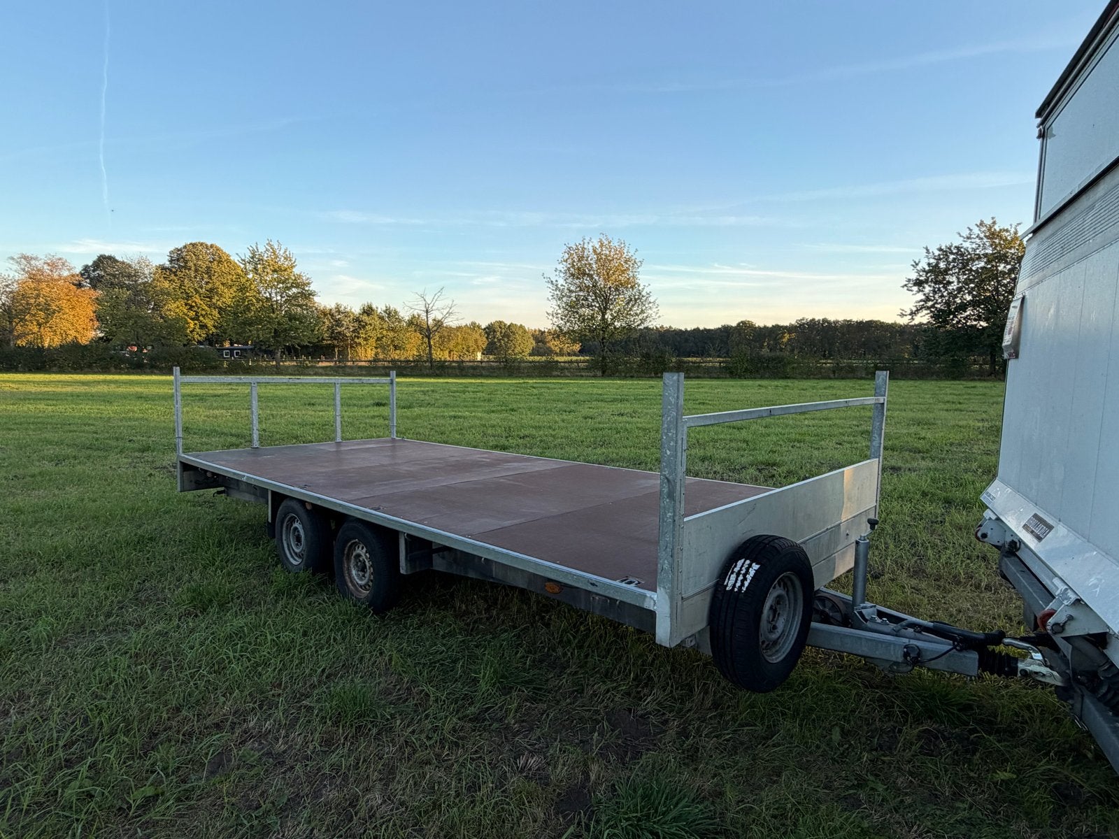 Syma plateau aanhanger 3500 kg - 5.75 x 2.50m - tandem, Ophalen, Gebruikt, Syma, Belgie