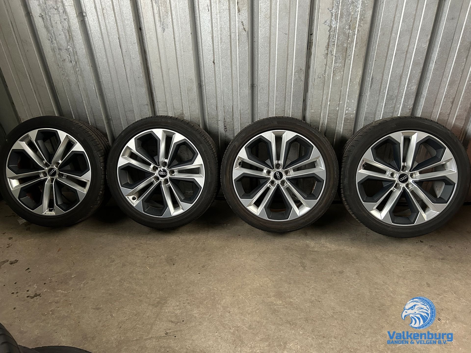7mm! Originele Audi Q3 SQ3 RSQ3 F3 83A Audi sport 20 inch zw, Gebruikt, 255 mm, -, -