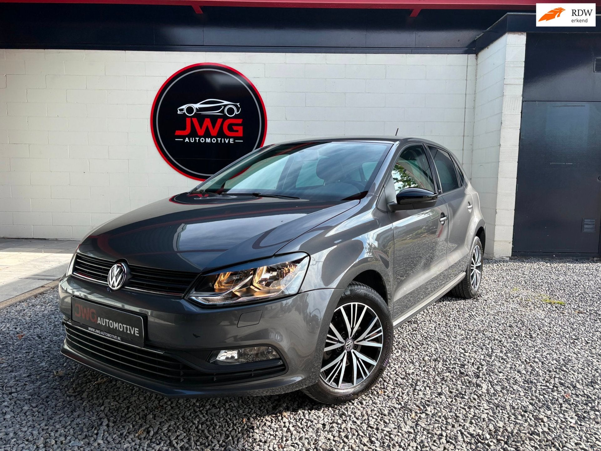 Volkswagen Polo 1.2 TSI Allstar Airco/Bluetooth/Stoelverwarm, Auto's, Stof, Gebruikt, Zwart, 4 cilinders