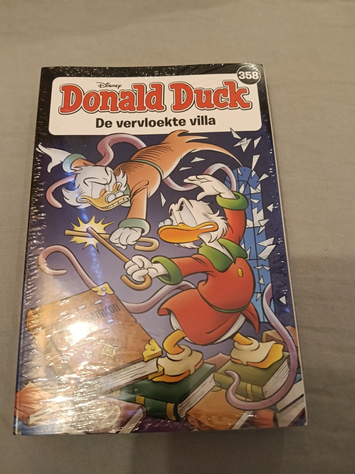 Donald Duck: De vervloekte villa (Nr. 358), Eén stripboek, Ophalen, Nieuw