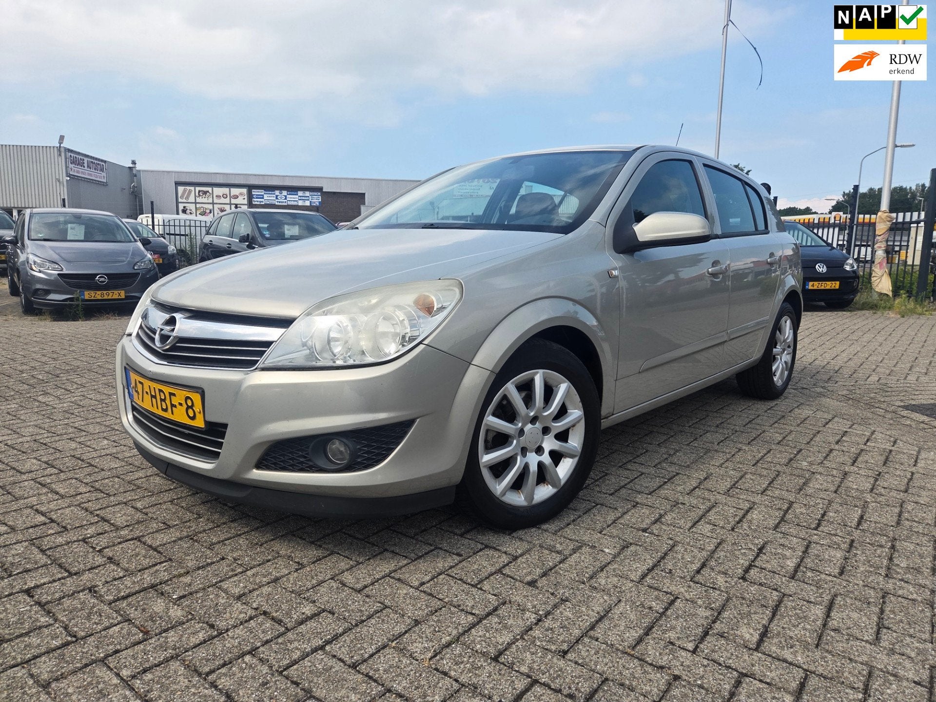 Opel Astra 1.6 AUTOMAAT/TREKHAAK/CRUISCONTROL, Auto's, Opel, Gebruikt, 4 cilinders, 635 kg, 116 pk