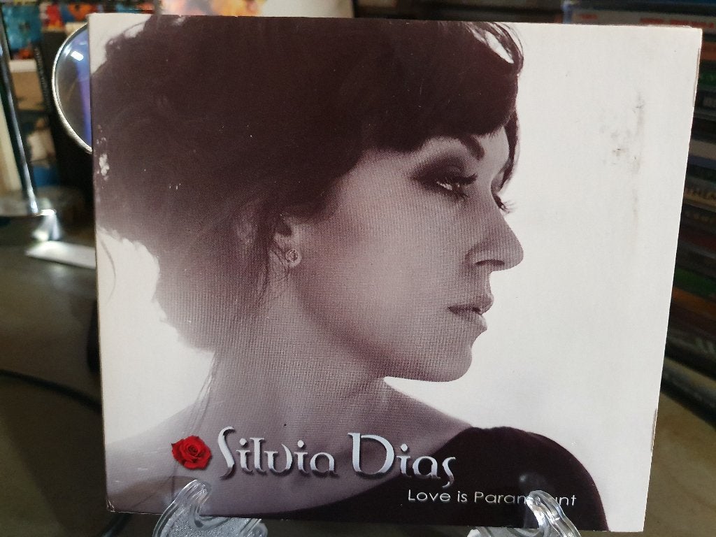 Silvia Dias – Love Is Paramount digi CD, Ophalen