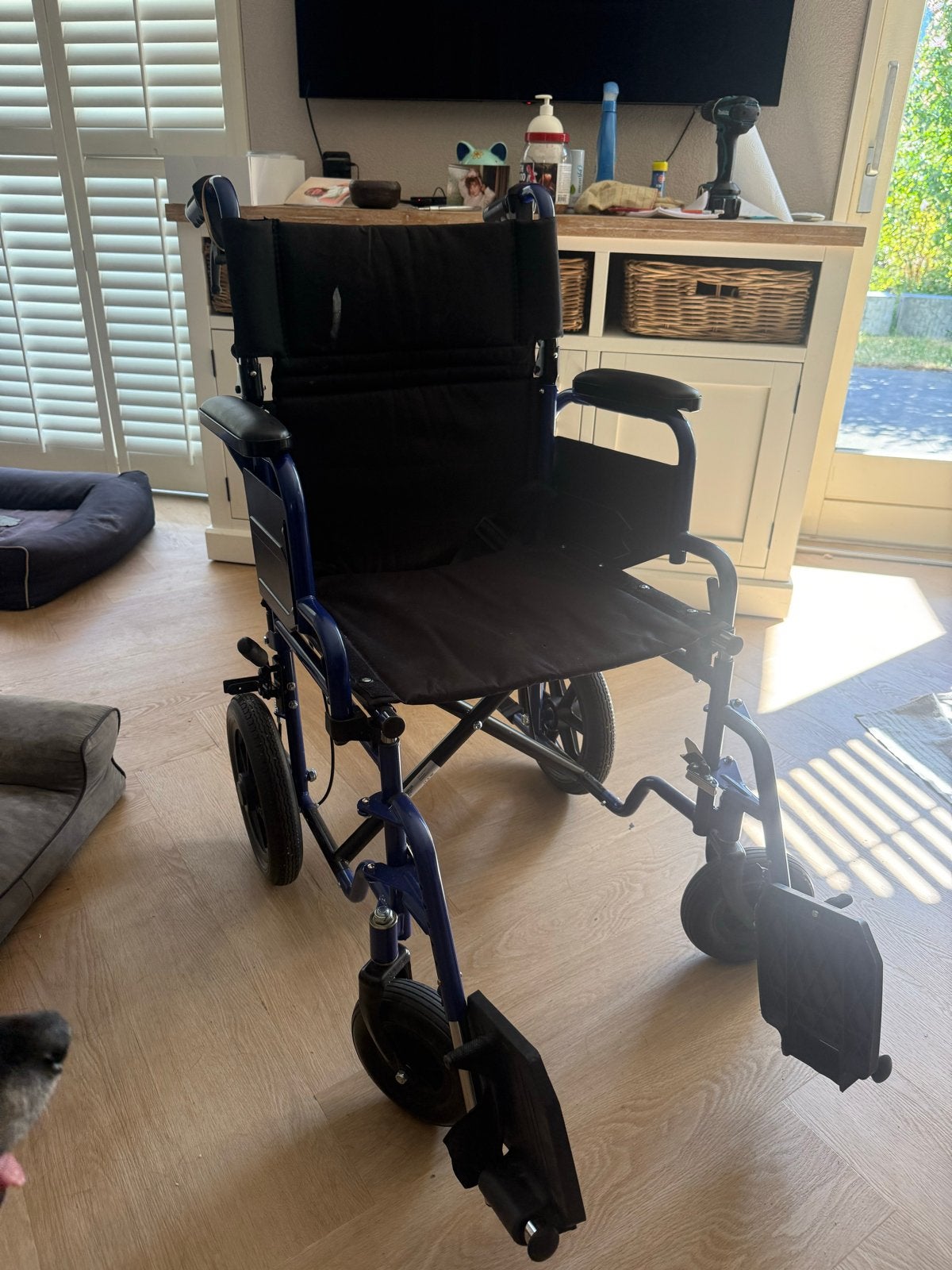 Transportstoel, slechts een aantal keren gebruikt, Ophalen, Zo goed als nieuw, Duwrolstoel