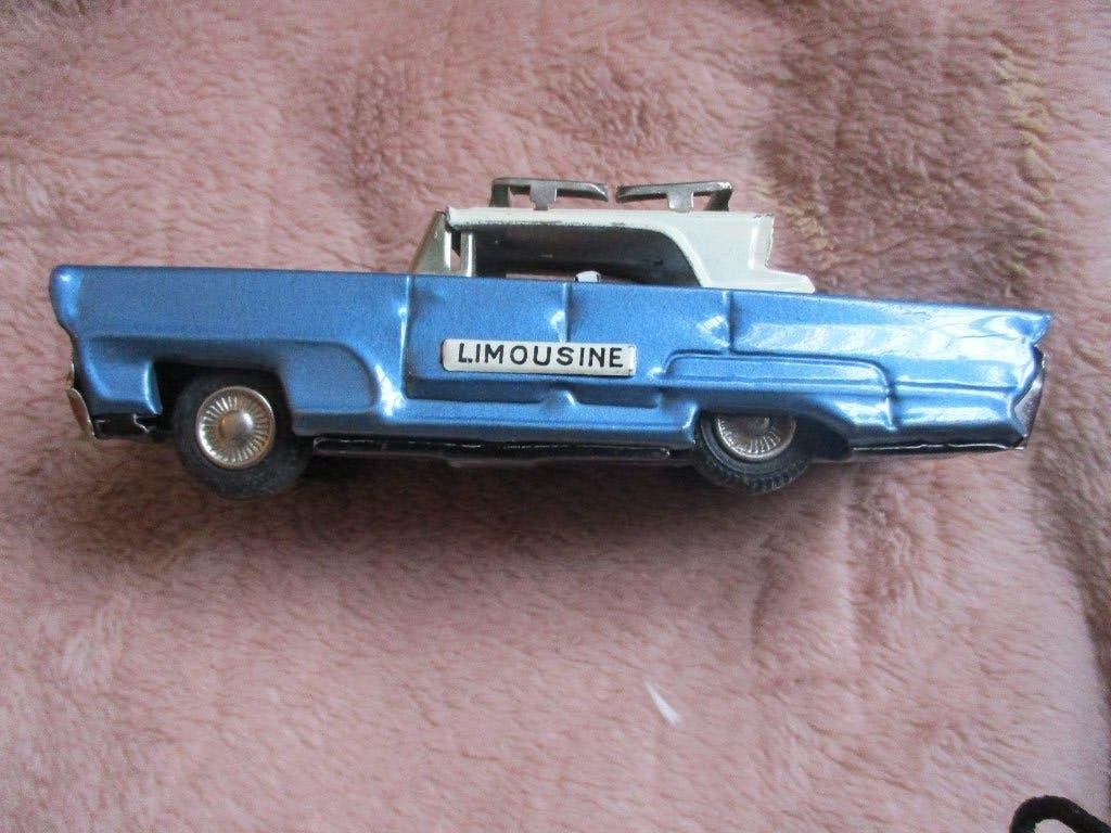 Blikken auto Limousine, Antiek en Kunst, Antiek | Speelgoed, Ophalen of Verzenden
