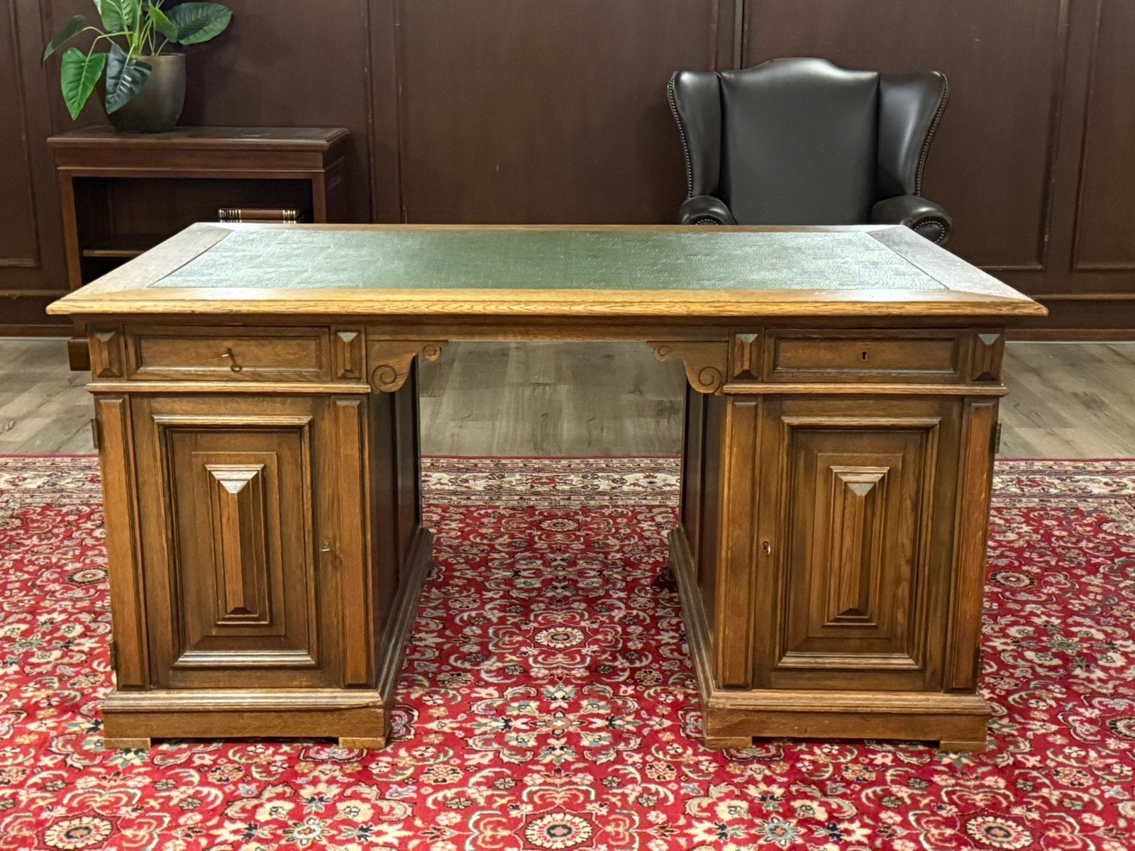 Antiek klassiek Engels bureau #678, 150 cm, Hout, Bruin, Ophalen of Verzenden