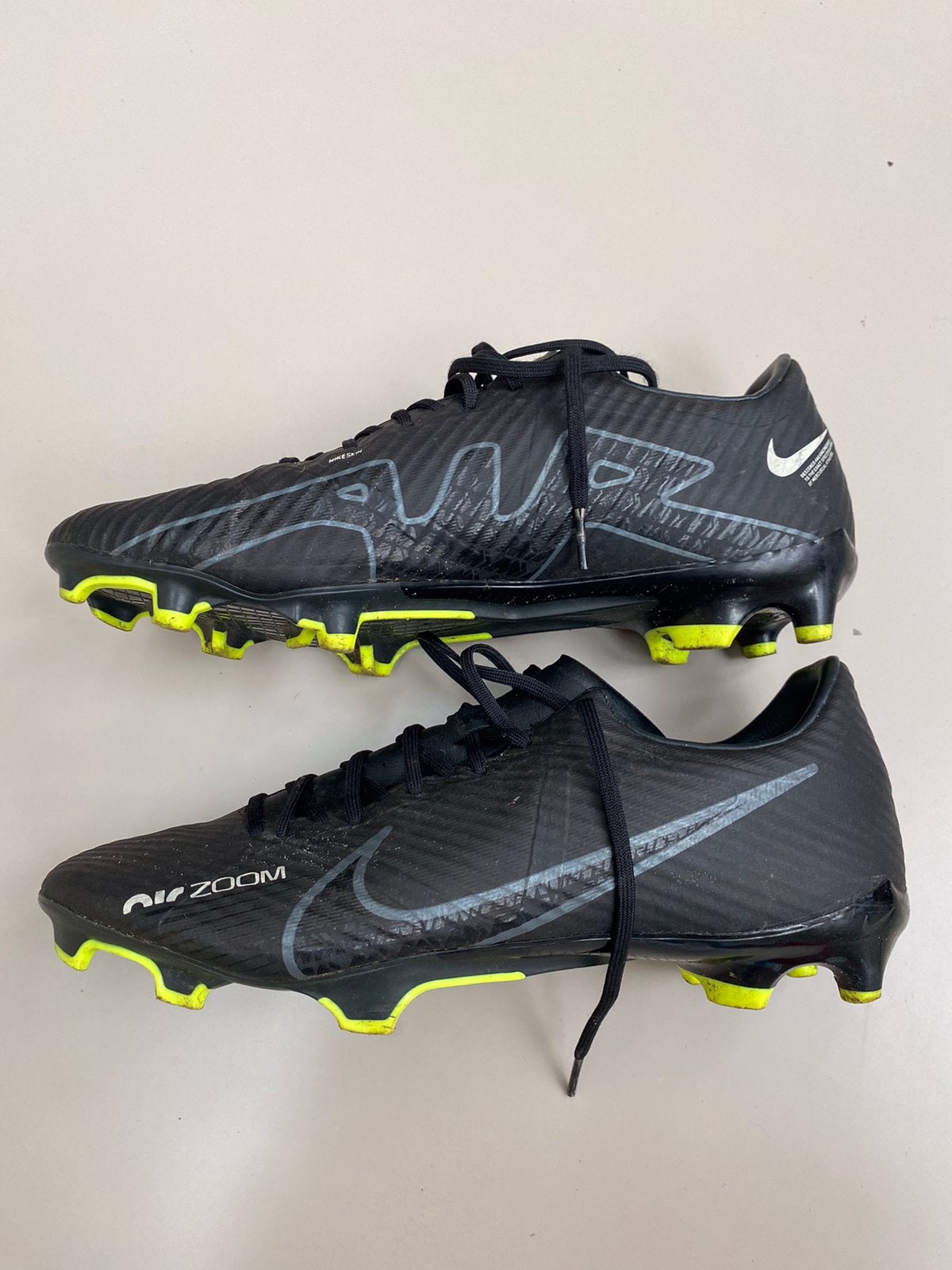 Nike voetbal schoenen 42,5, Schoenen, Zo goed als nieuw, Maat M, Ophalen of Verzenden