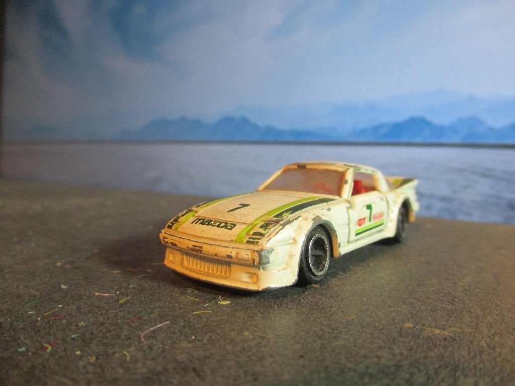 1:60 Mazda Savanna RX-7 Racing Tomica No.74 Made in Japan, Ophalen of Verzenden, Gebruikt, Auto