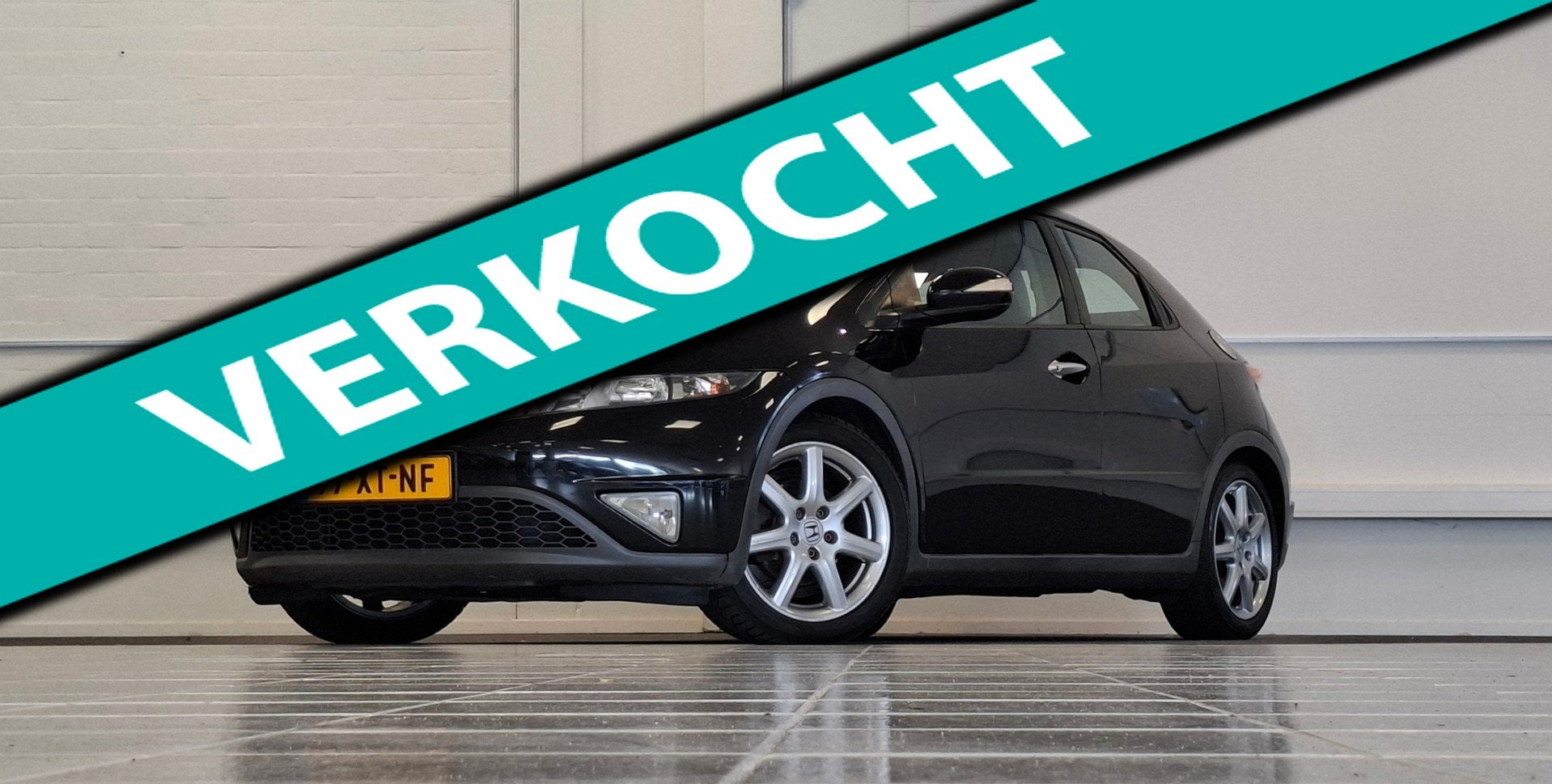 Honda Civic 1.8i 16V Sport Nieuwe APK Garantie 7" Scherm, Auto's, Voorwielaandrijving, 15 km/l, Gebruikt, Zwart