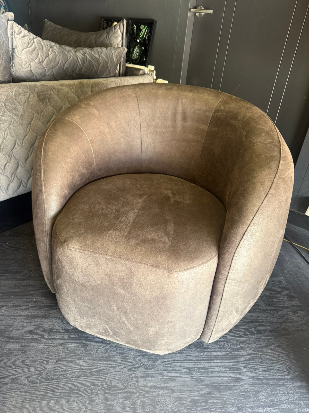2x Fauteuil Donkerbruin - 375,- per stuk, Ophalen, Zo goed als nieuw, 75 tot 100 cm, 50 tot 75 cm
