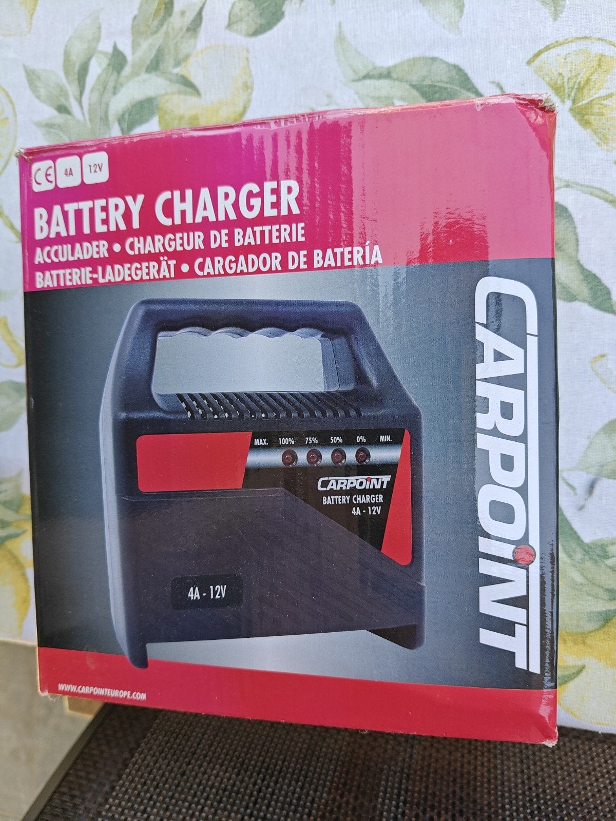 CARPOINT Acculader 4A - 12V, Ophalen, Gebruikt, Universele onderdelen