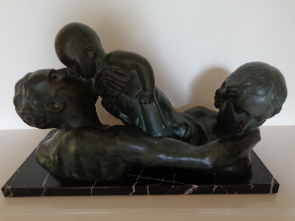 Antiek stijlvol Art-Deco beeld op marmeren voet., Antiek en Kunst, Kunst | Designobjecten, Groen, Overige materialen, Beeld, Handgemaakt