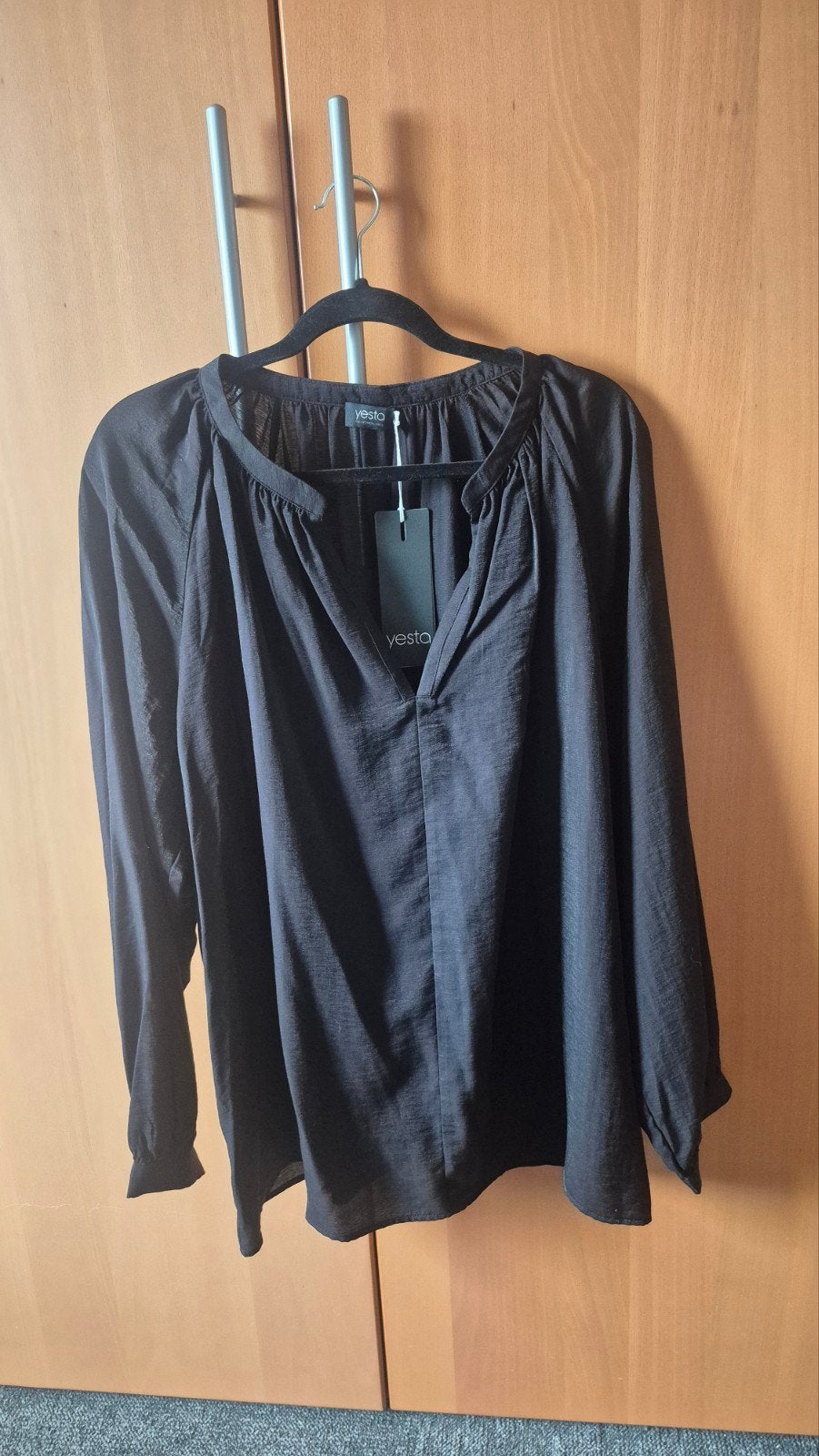nieuwe blouse van Yesta maat 50, Kleding | Dames, Grote Maten, Ophalen of Verzenden, Blouse of Tuniek, Zwart, Nieuw