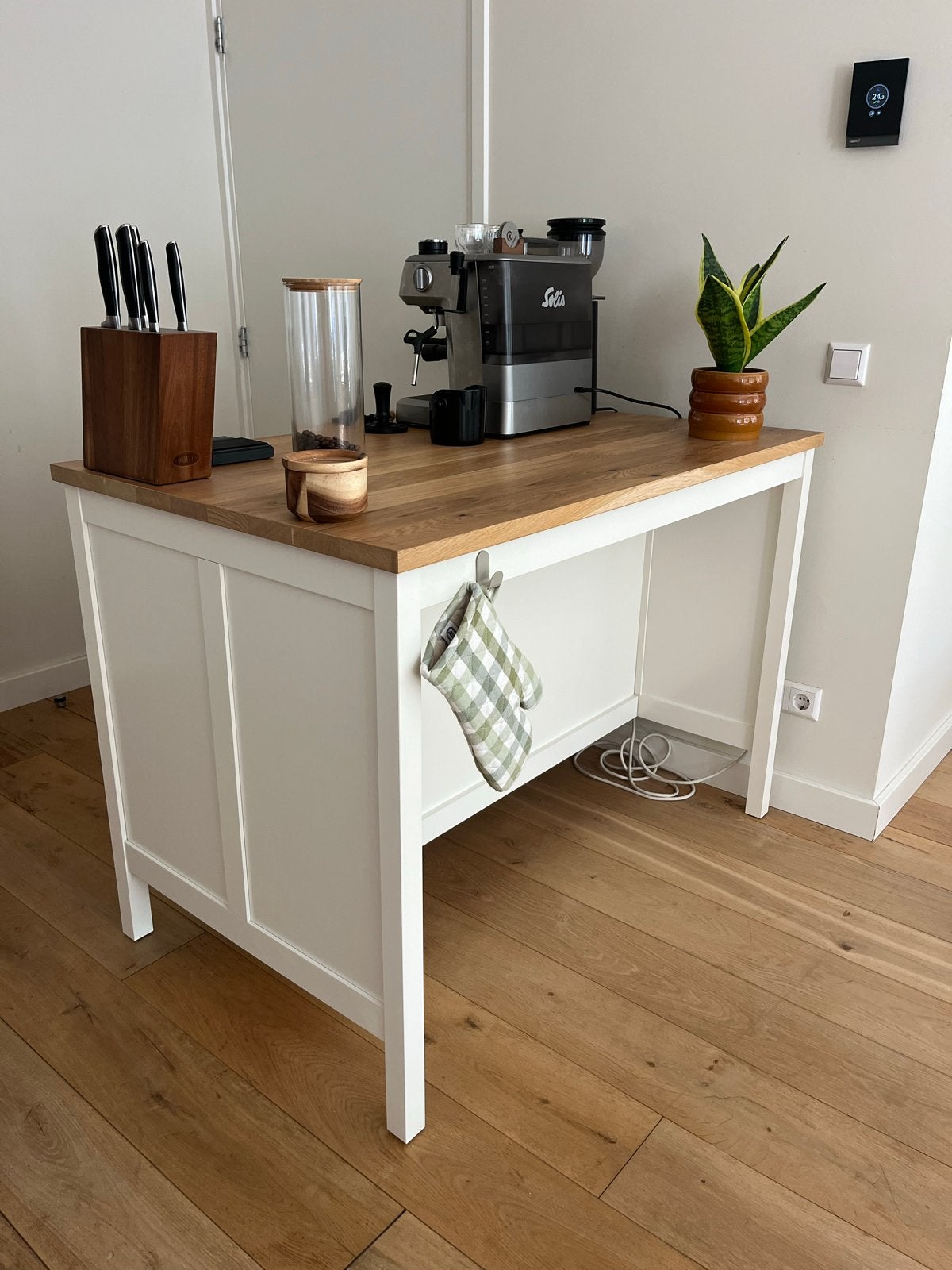 IKEA Bar met eiken blad en opbergruimte, z.g.a.n., Ophalen, Zo goed als nieuw