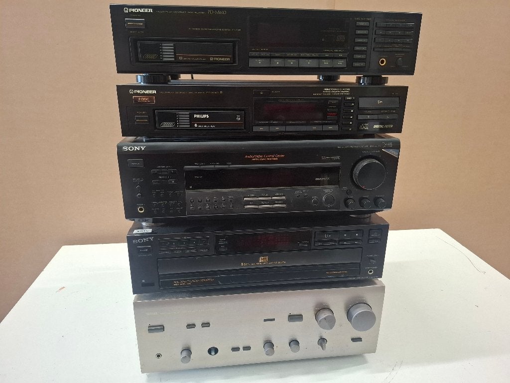 Partij apparaten (versterker / CD-wisselaars / Receiver), Japan, Sony / Pioneer / Yamaha, Niet werkend, Nvt
