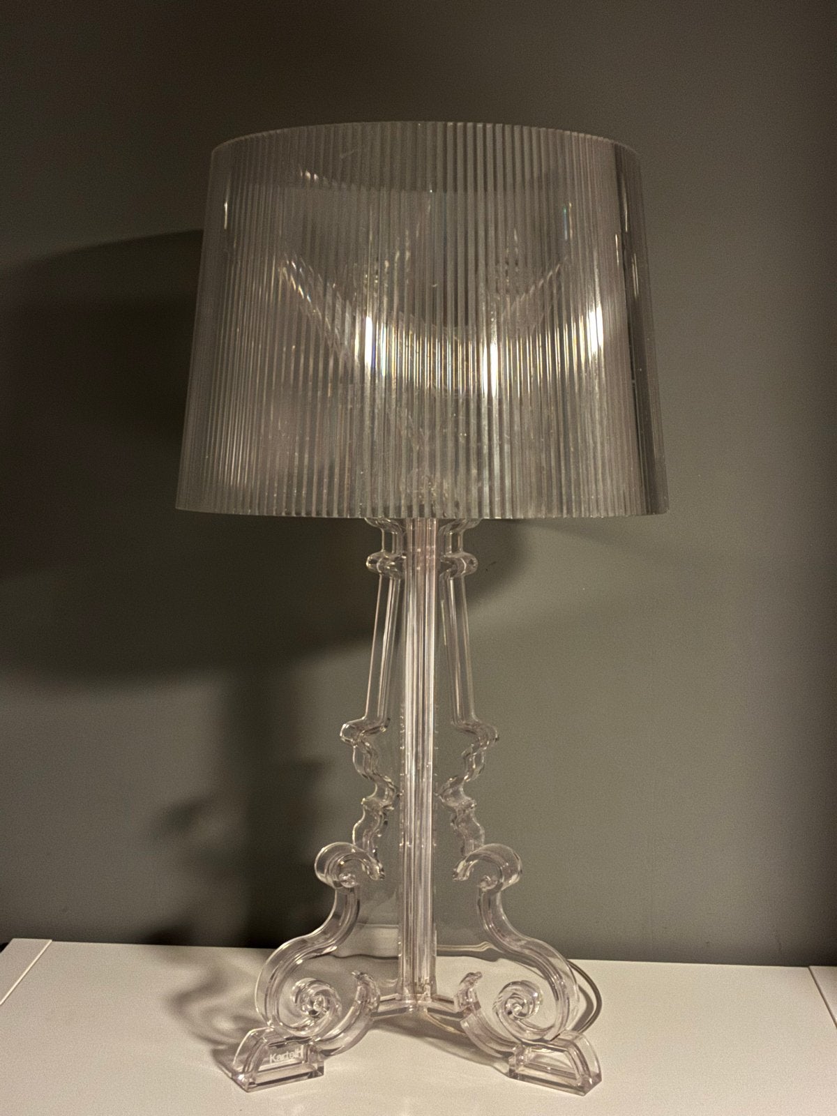 Iconic Kartell Bourgie Tafellamp – Transparant (Design), Kunststof, Ophalen of Verzenden, Zo goed als nieuw, Met kap