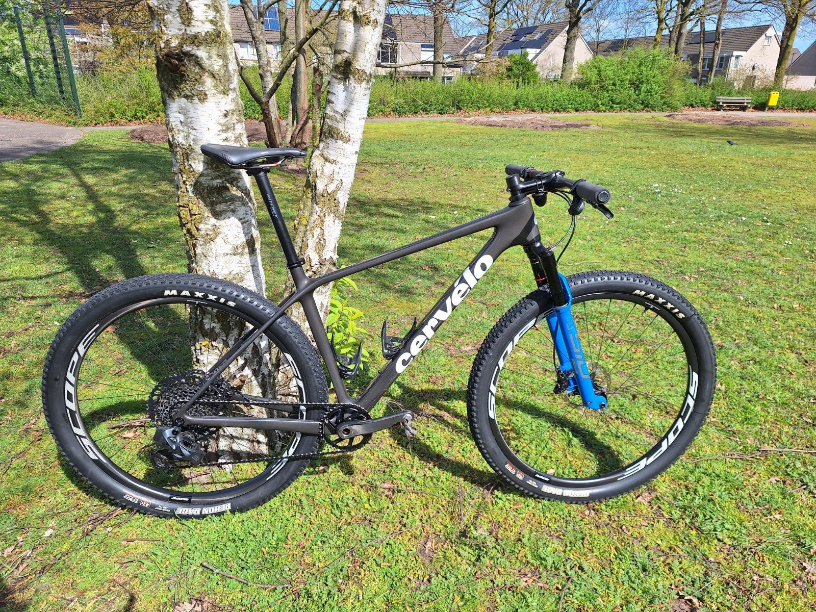 cervelo zht-5 carbon scope sram axs
Carbon frame maat L
Rock, Gebruikt, 49 tot 53 cm, Schijfrem, Ophalen