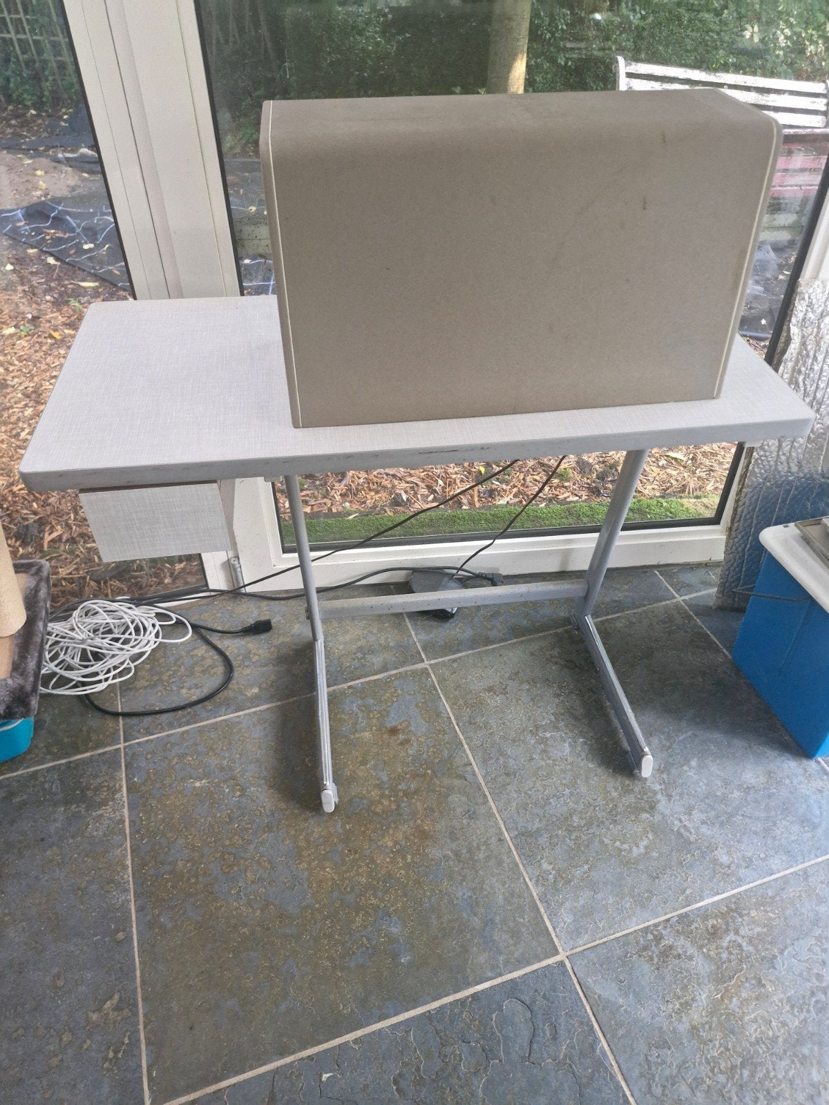 Singer Naaimachine Model 657G met Tafel en Accessoires, Ophalen