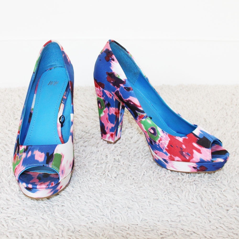 Prachtige H&M Pumps - s24 (Maat 39) € 20,-, Pumps, Overige kleuren, Zo goed als nieuw, H&M -