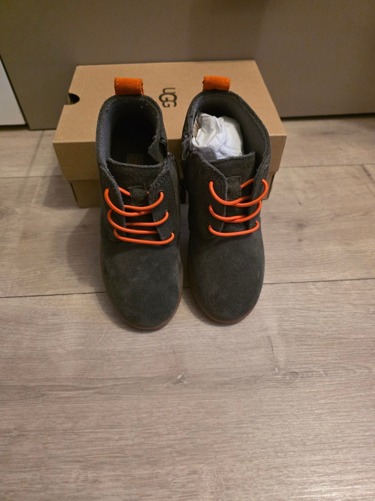 Nieuwe UGG T Kristjan laarzen maat 30, Kinderen en Baby's, UGG, Jongen of Meisje, Nieuw, Ophalen of Verzenden